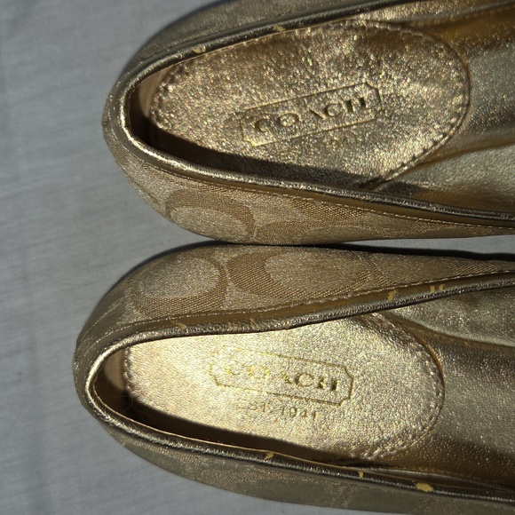 COACH Gold Flats With Bow Size 7.5 7 1/2 - Picture 8 of 15